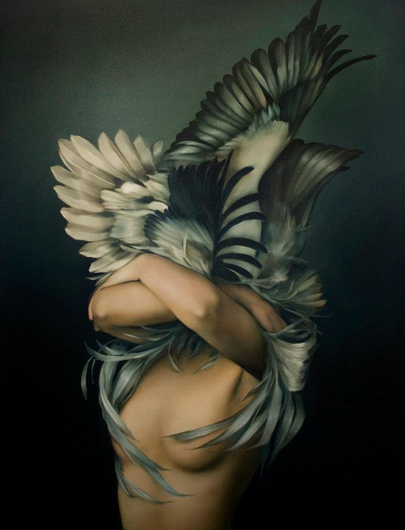 Women, flowers and animals: an amazing symbiosis in the paintings of Amy Judd