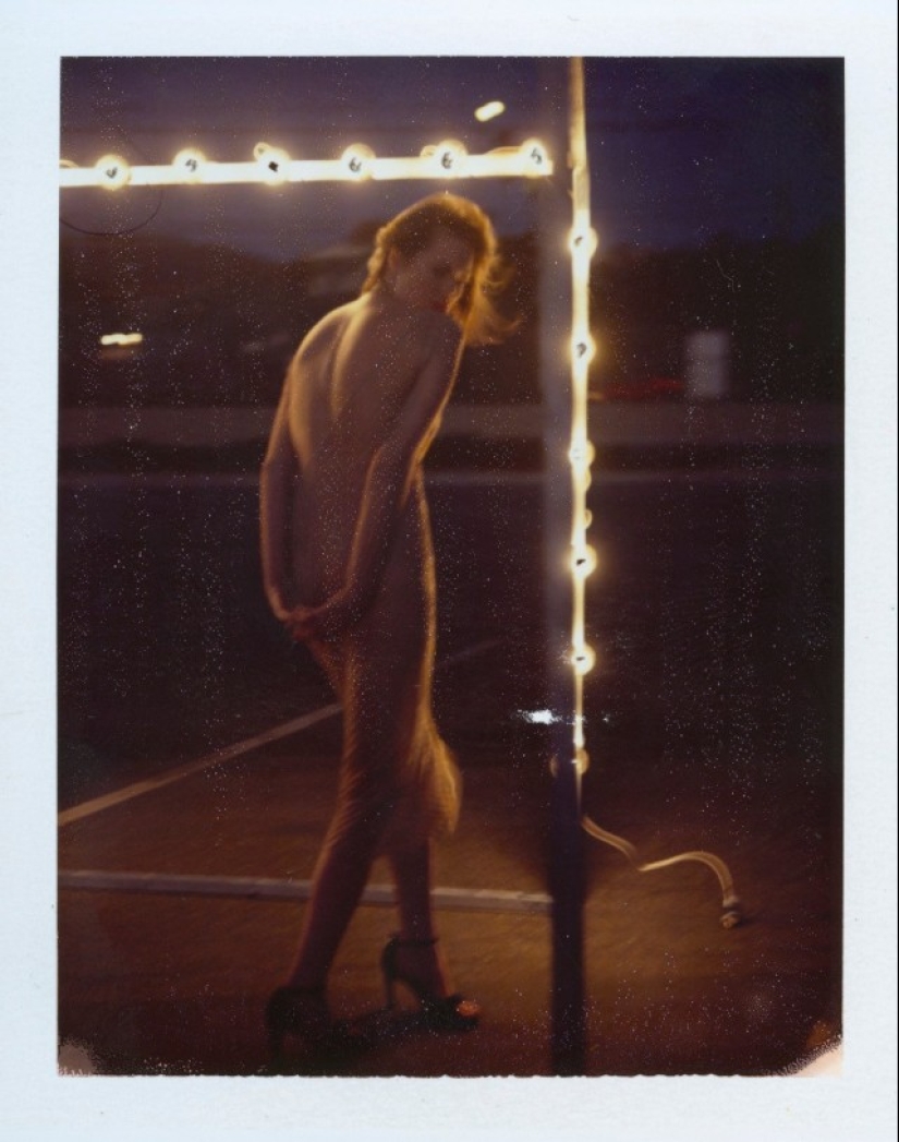 Women in atmospheric polaroids of the 1990s