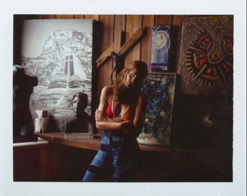 Women in atmospheric polaroids of the 1990s