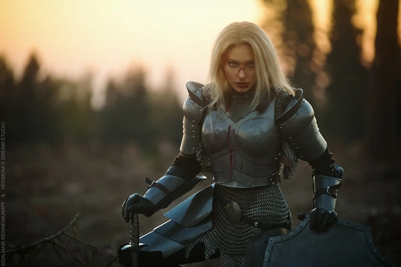 Women's Armor: Fantasy and reality of breast tucks