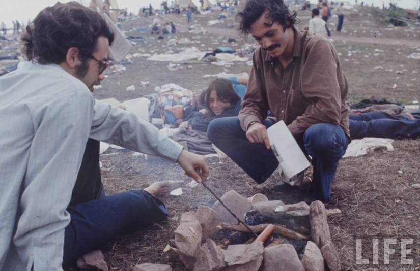 "Woodstock" in 1969 in pictures of LIFE magazine