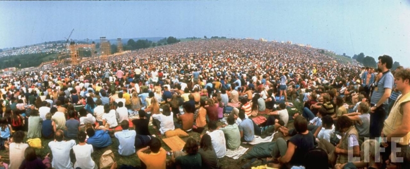 "Woodstock" in 1969 in pictures of LIFE magazine