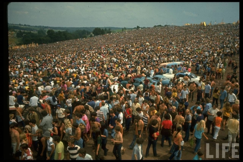 "Woodstock" in 1969 in pictures of LIFE magazine