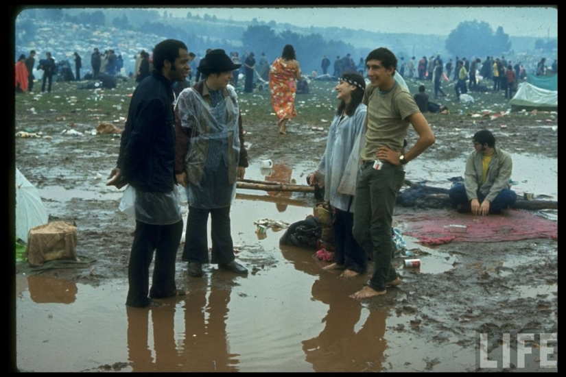 "Woodstock" in 1969 in pictures of LIFE magazine