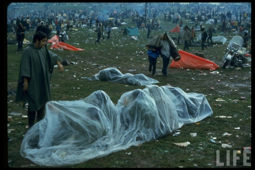 "Woodstock" in 1969 in pictures of LIFE magazine