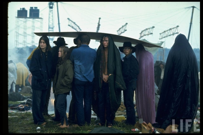 "Woodstock" in 1969 in pictures of LIFE magazine