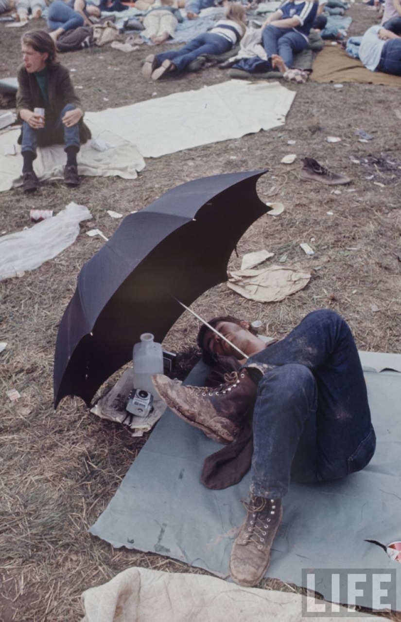 "Woodstock" in 1969 in pictures of LIFE magazine