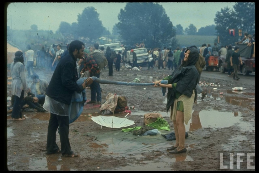 "Woodstock" in 1969 in pictures of LIFE magazine