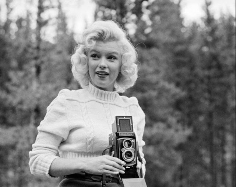 Yeso-la belleza no es un obstáculo: fotos raras de Marilyn Monroe en muletas