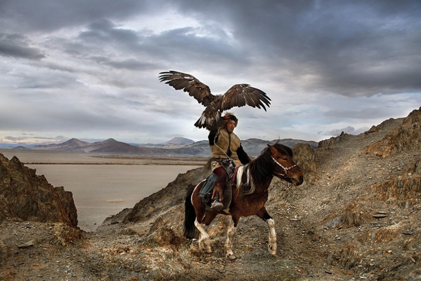 You and I are of the same blood: 35 incredible photos of people and animals from Steve McCurry