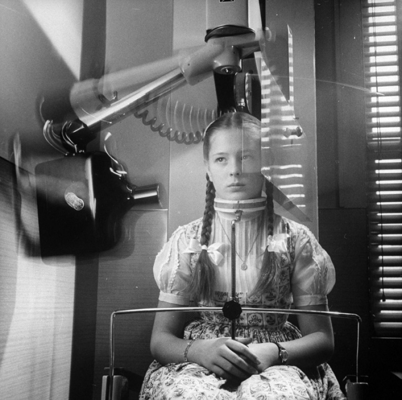 You can see right through the story: the first patients on X-ray