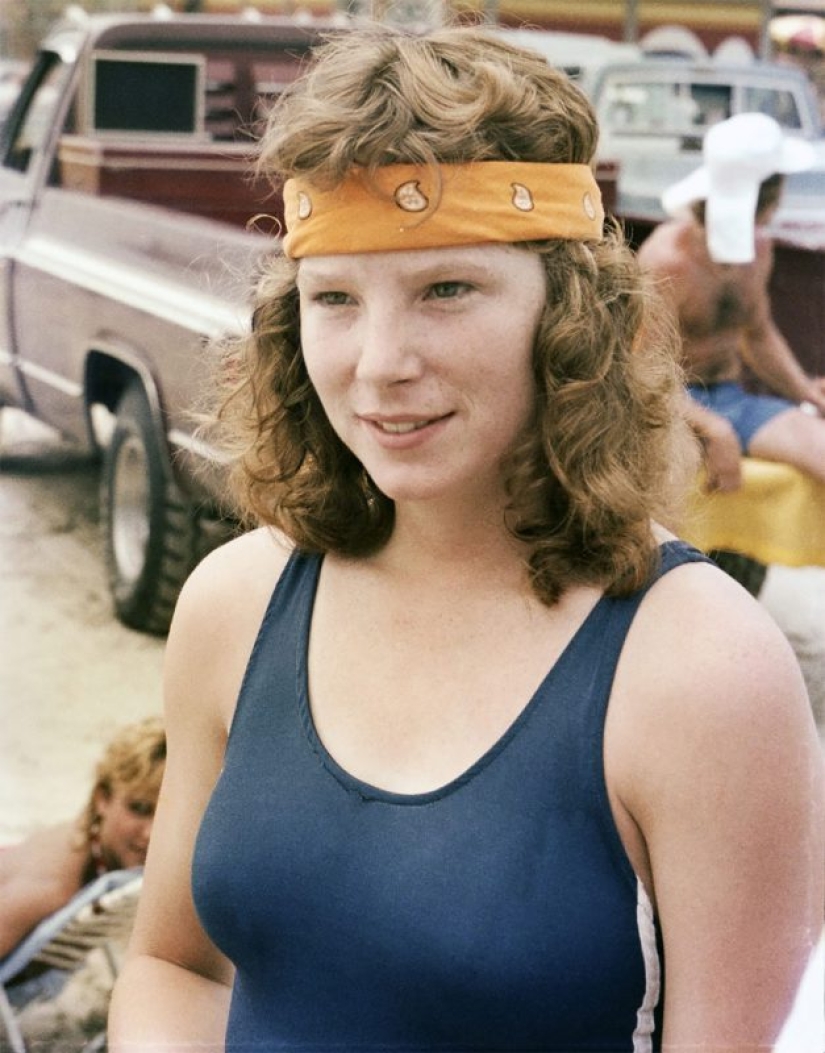 Young American women on the beaches of Texas in the 80s