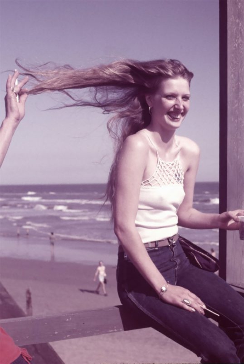 Young American women on the beaches of Texas in the 80s