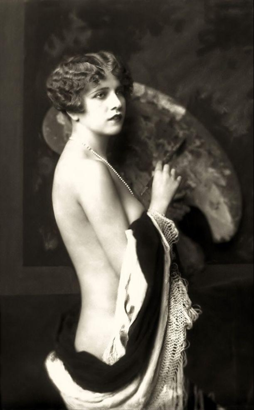 "Ziegfeld Girls": the sexiest Broadway actresses of the 1920s