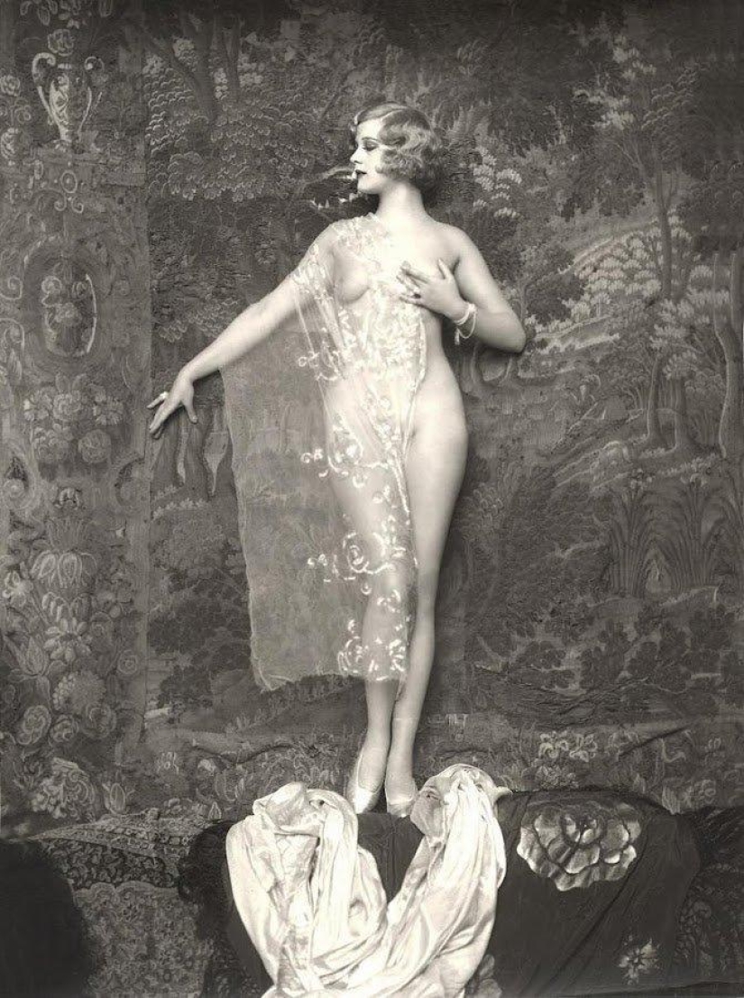 "Ziegfeld Girls": the sexiest Broadway actresses of the 1920s