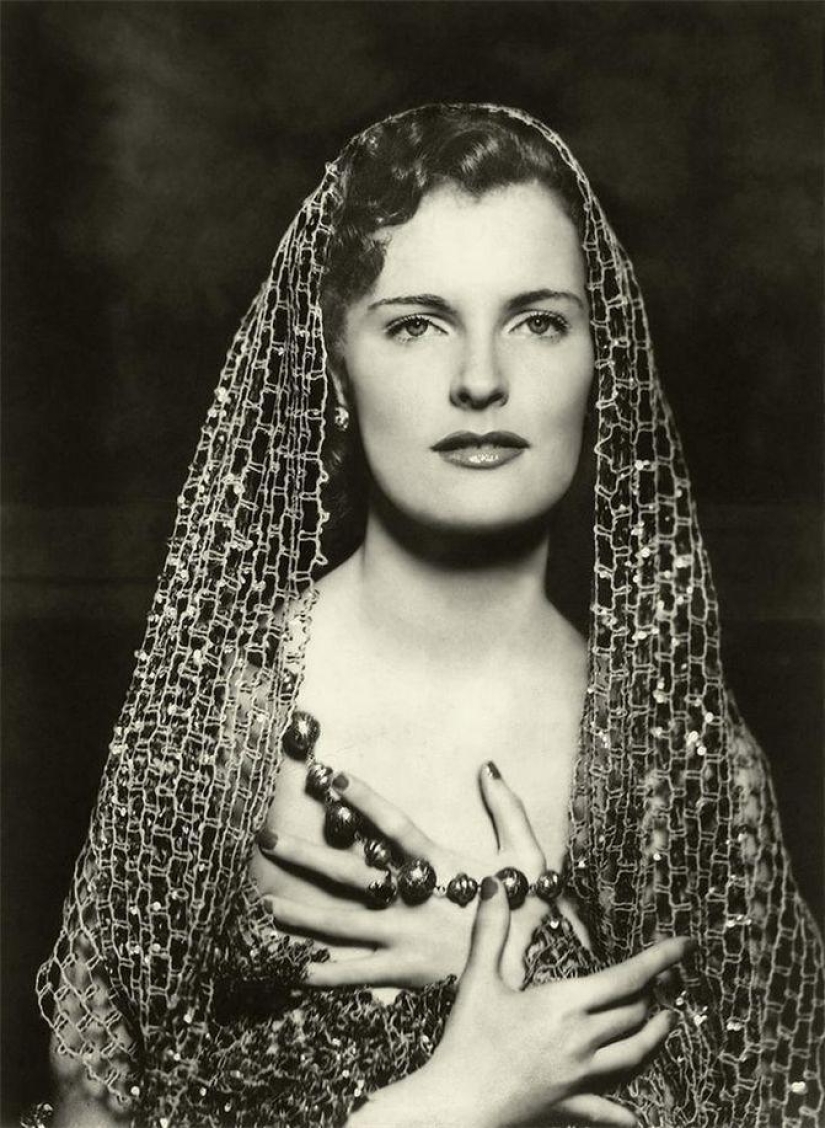 "Ziegfeld Girls": the sexiest Broadway actresses of the 1920s