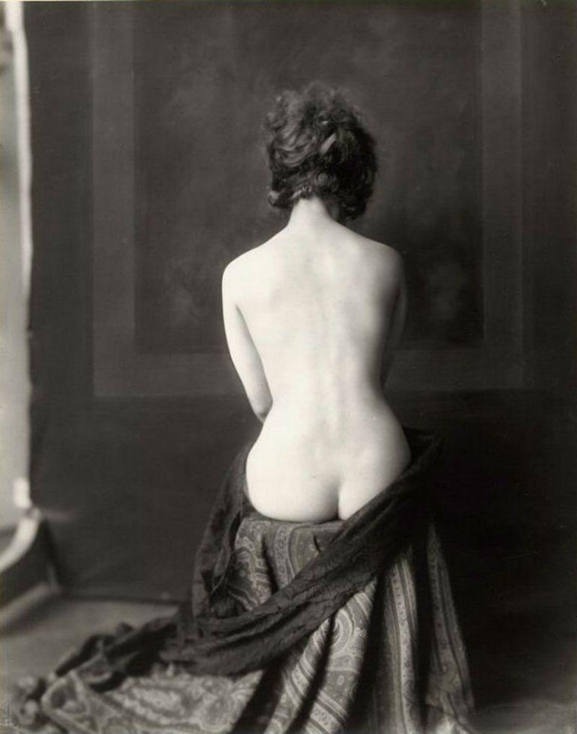 "Ziegfeld Girls": the sexiest Broadway actresses of the 1920s