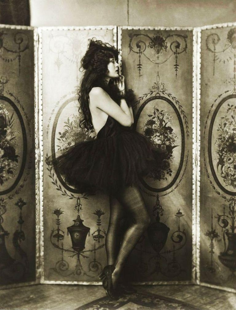 "Ziegfeld Girls": the sexiest Broadway actresses of the 1920s