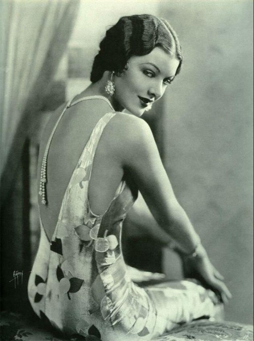 "Ziegfeld Girls": the sexiest Broadway actresses of the 1920s