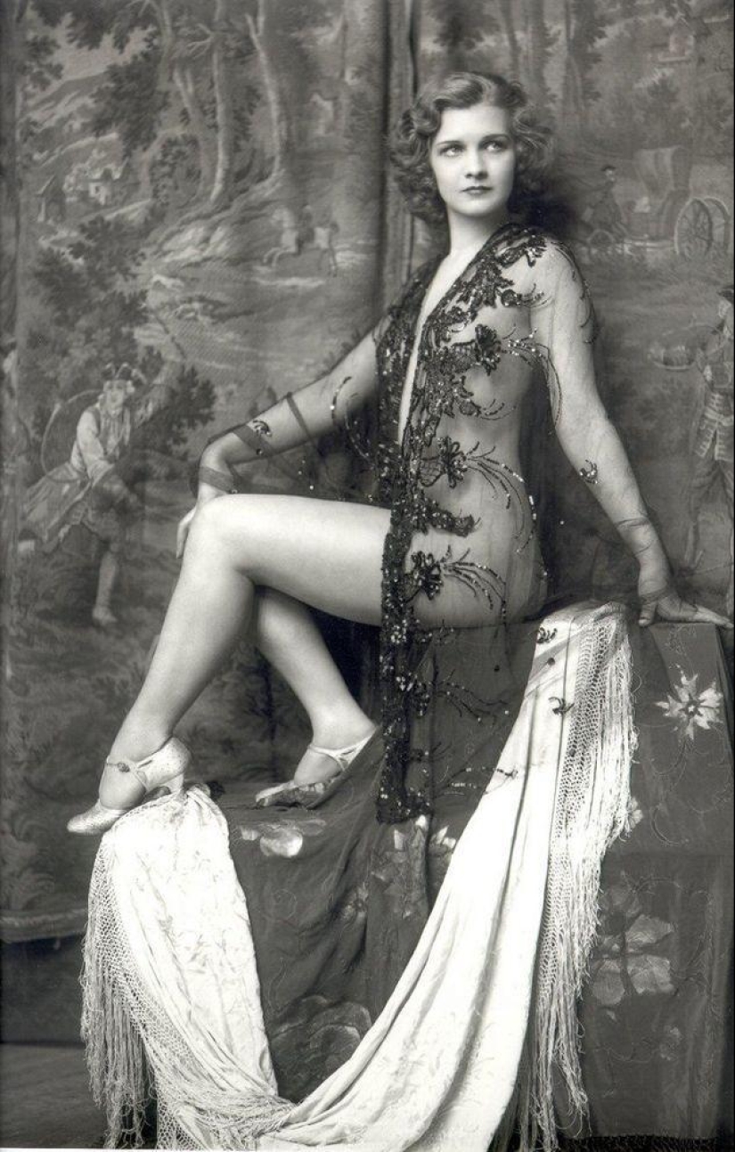 "Ziegfeld Girls": the sexiest Broadway actresses of the 1920s