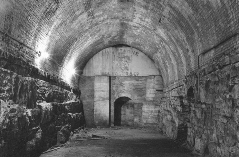 10 amazing stories from the" life " of the Brooklyn Bridge 10 amazing stories from the" life " of the Brooklyn Bridge