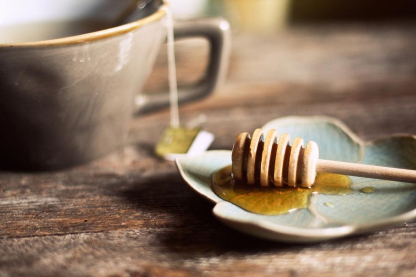 10 brilliant tips for using honey for other than its intended purpose