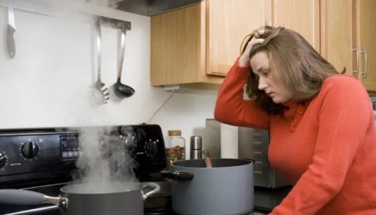 10 Cooking Habits That Can Ruin Your Health