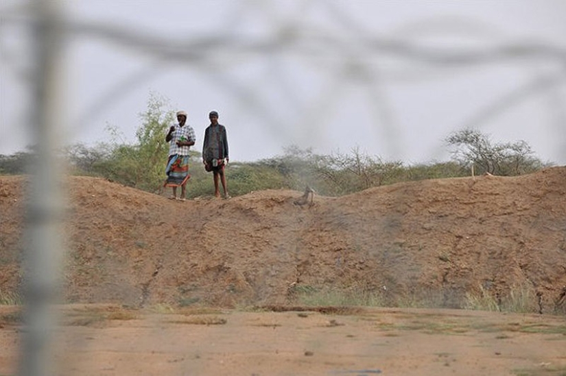 10 grim border walls dividing the world 10 grim border walls dividing the world