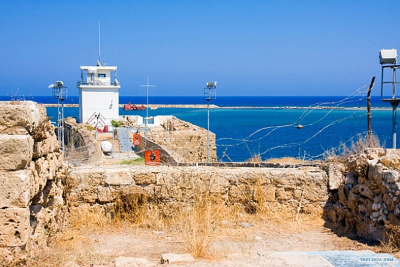 10 grim border walls dividing the world 10 grim border walls dividing the world