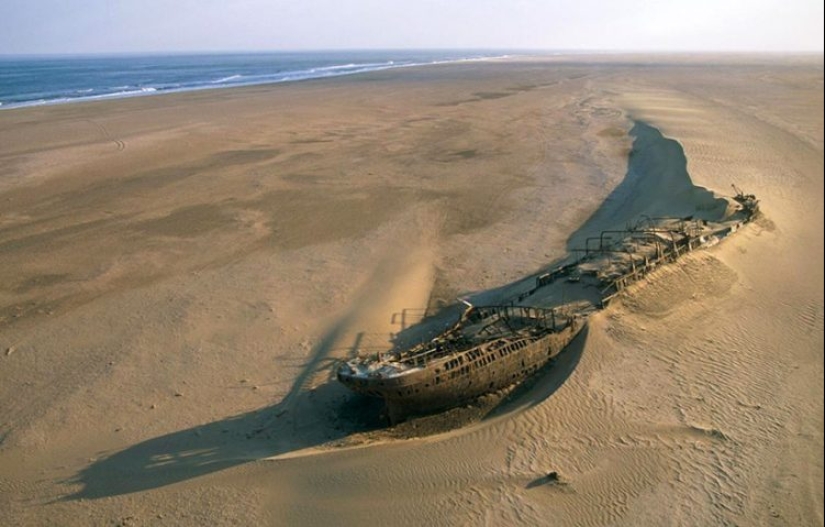 10 most spectacular shipwrecks from different parts of the world