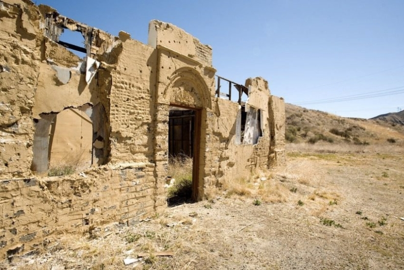 10 movie sets that exist in the real world