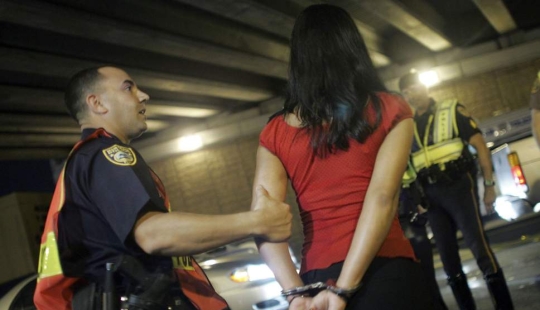 10 prohibiciones inusuales que pueden encontrar los turistas