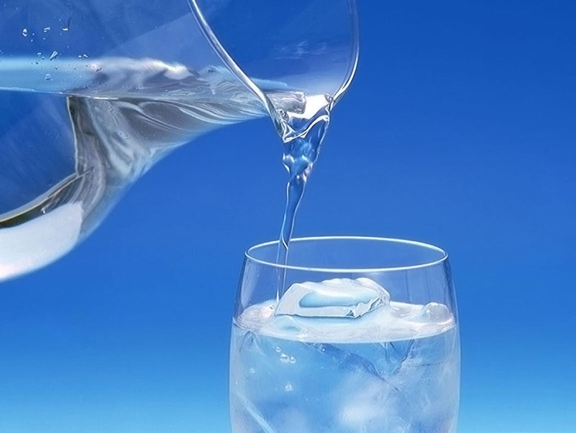 10 reasons to drink more water