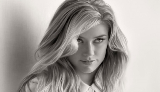 12 beautiful girls in Hyper-realistic pencil portraits from Musa Celik