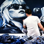 14 realistic portraits of celebrities made of denim