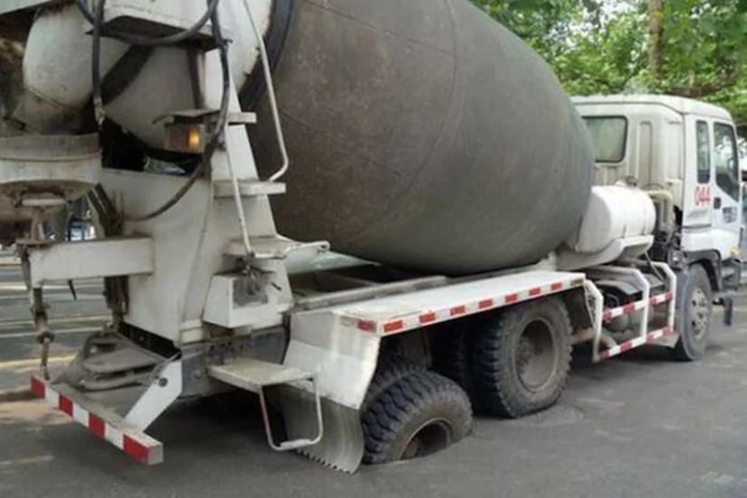 15 real road accidents that look like the frames of action-packed films