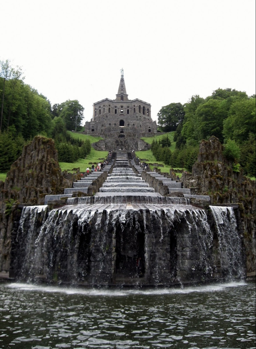 19 amazing fountains you haven't seen yet 19 amazing fountains you haven't seen yet