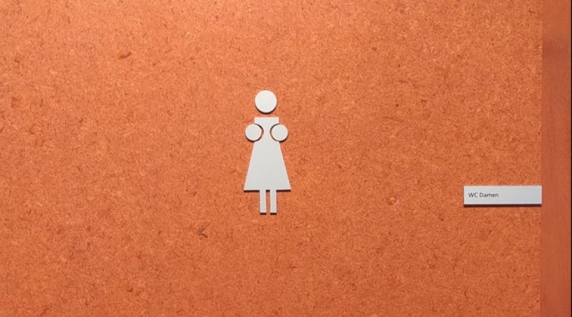 20 ejemplos de la más inútil y estúpido de diseño, que los autores deberían estar avergonzados 20 ejemplos de la más inútil y estúpido de diseño, que los autores deberían estar avergonzados