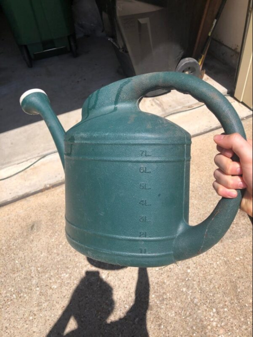 20 ejemplos de la más inútil y estúpido de diseño, que los autores deberían estar avergonzados 20 ejemplos de la más inútil y estúpido de diseño, que los autores deberían estar avergonzados