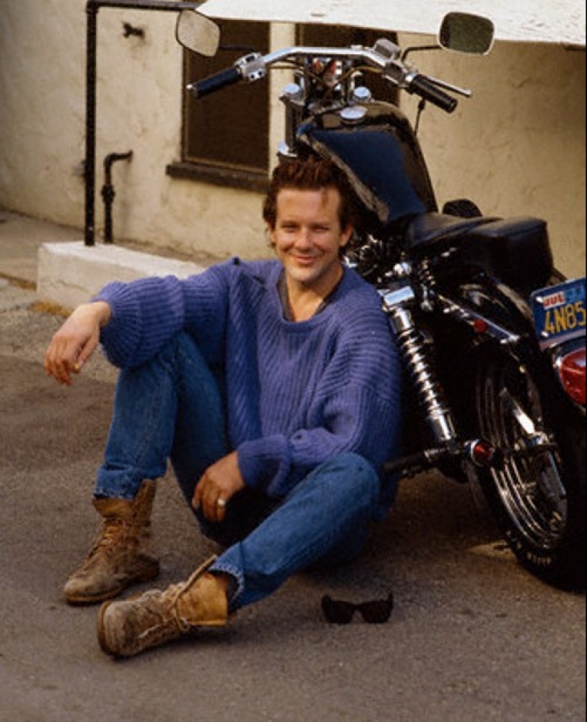 20 fotos de celebridades del siglo XX en motocicletas 20 fotos de celebridades del siglo XX en motocicletas