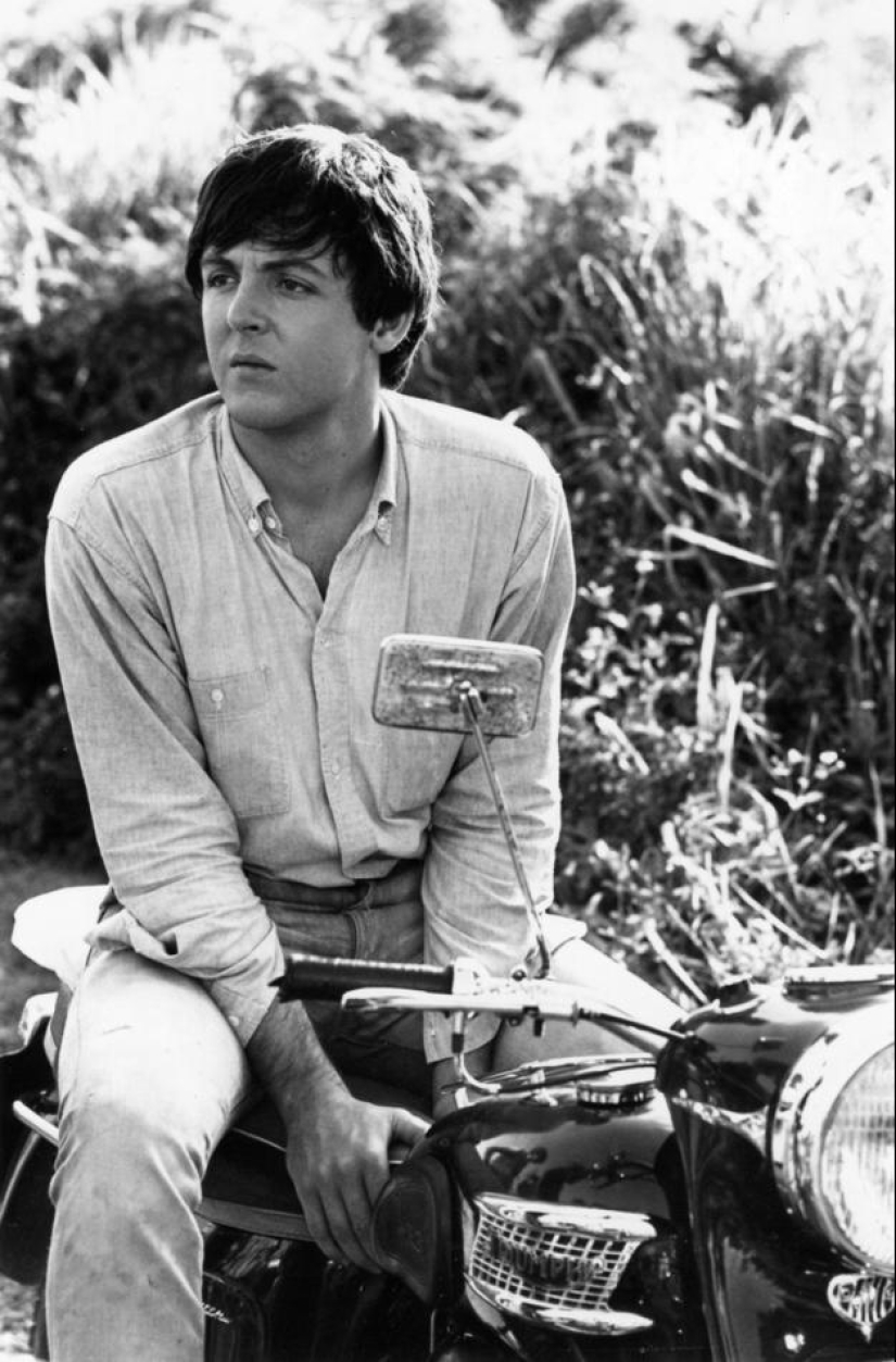 20 fotos de celebridades del siglo XX en motocicletas 20 fotos de celebridades del siglo XX en motocicletas