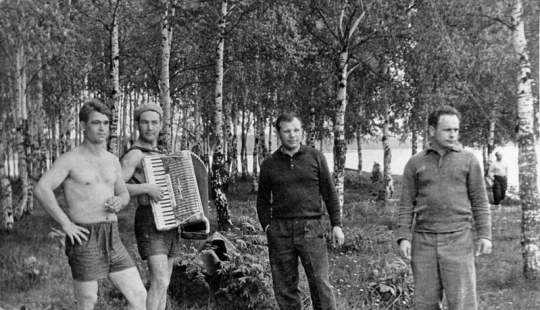 20 fotos únicas con saludos del pasado