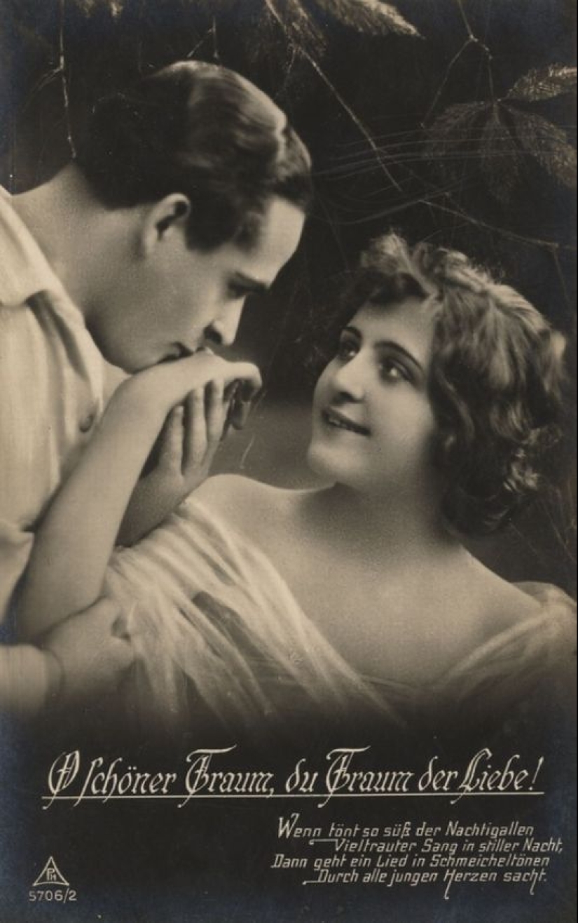 20 German erotic postcards from the early 20th century