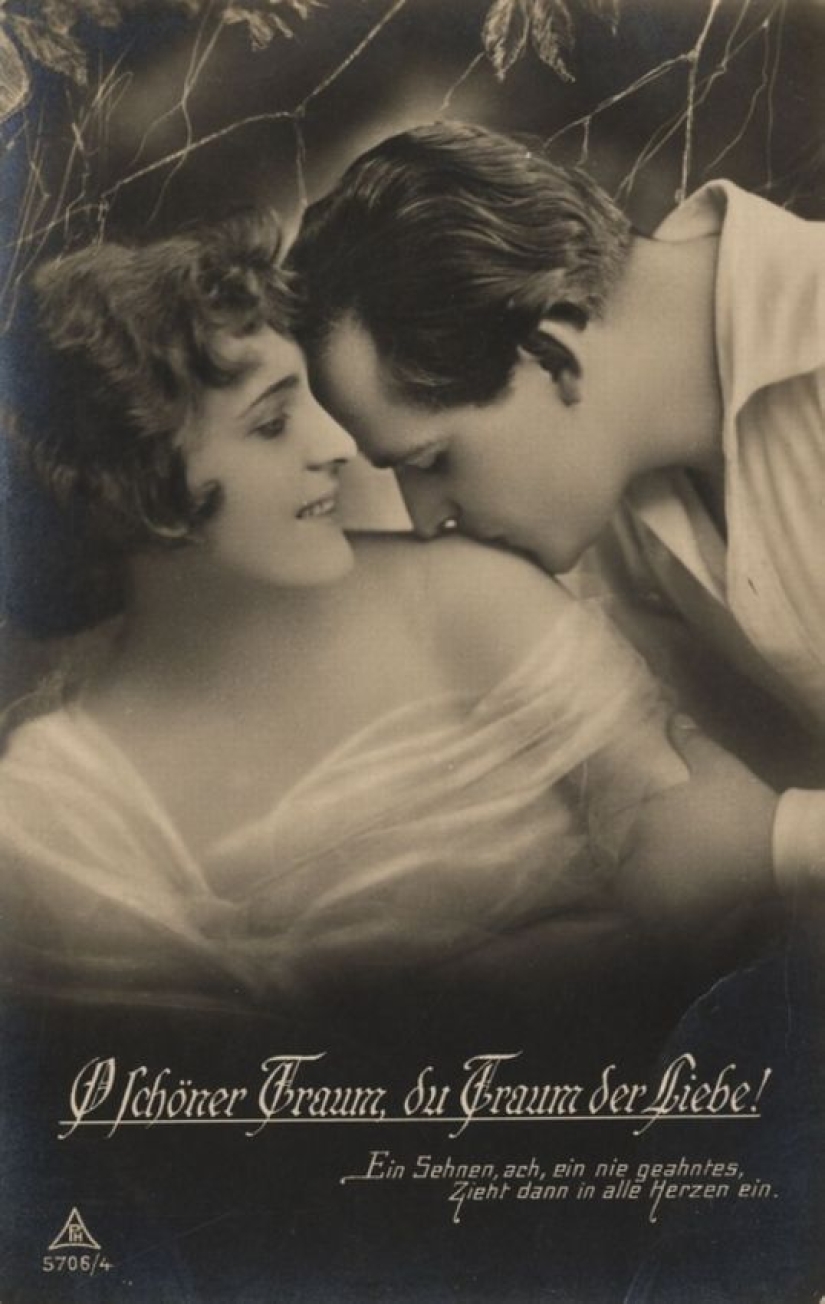 20 German erotic postcards from the early 20th century