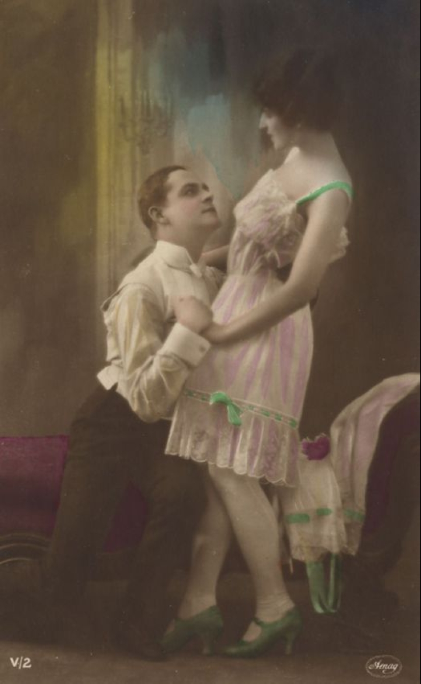 20 German erotic postcards from the early 20th century