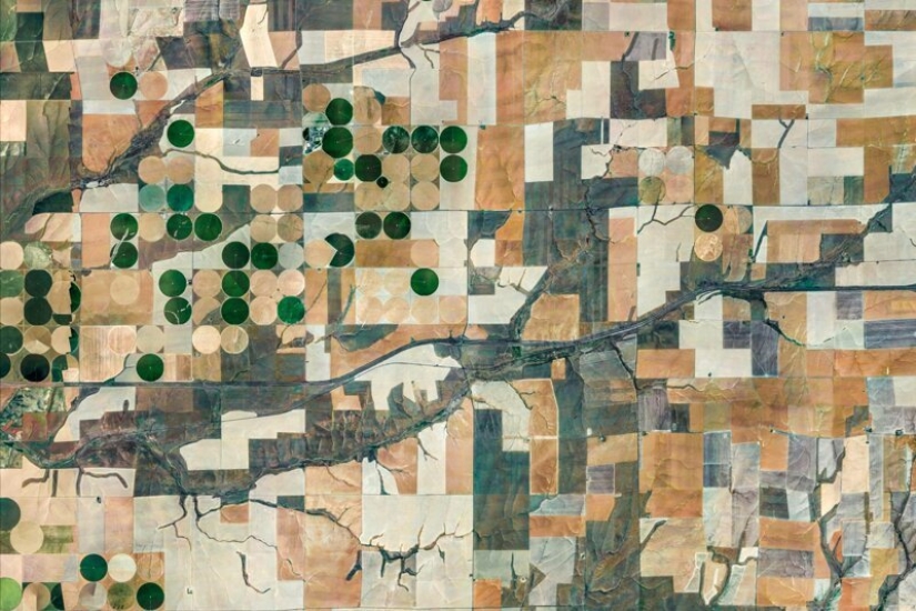 20 most beautiful satellite images from a new collection of Google Earth