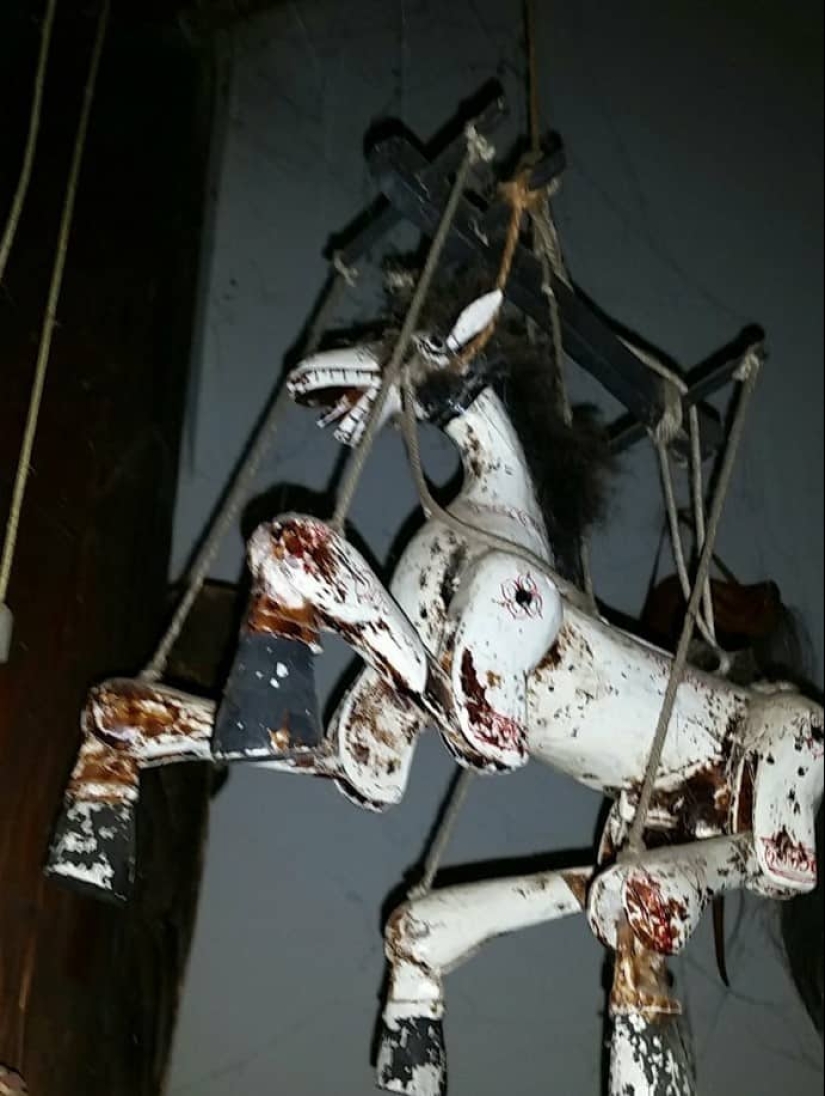 20 of the weirdest and strangest things from relatives ' homes