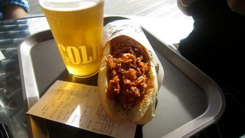 20 original hot dogs from all over the world 20 original hot dogs from all over the world