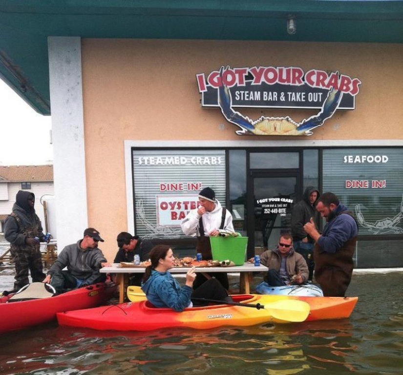 20 personas que están haciendo lo que quieren, y ellos no se preocupan por las opiniones de los demás