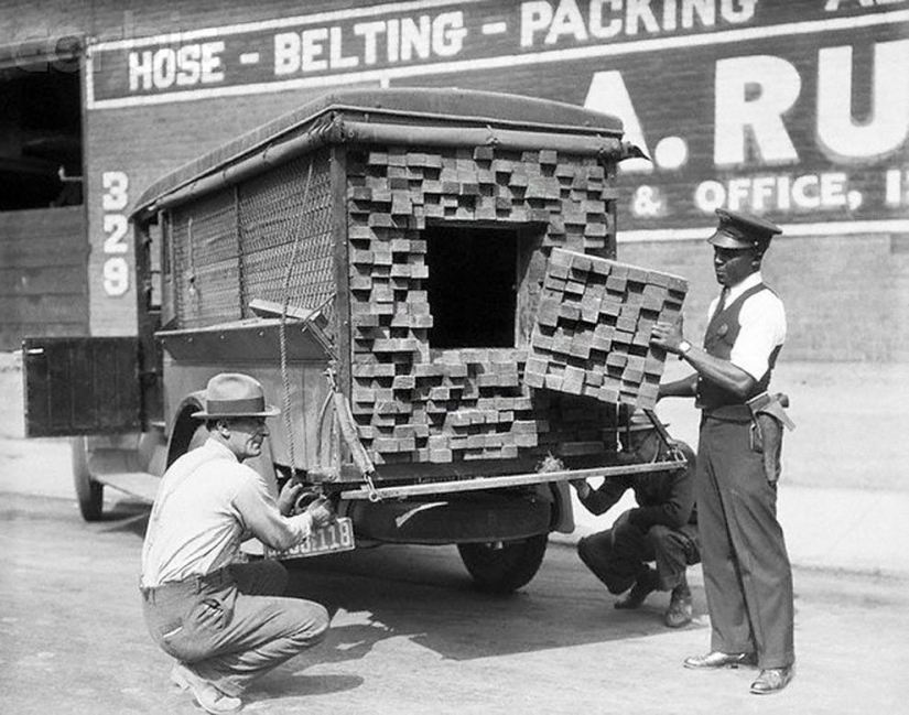 20 photos from the days of prohibition